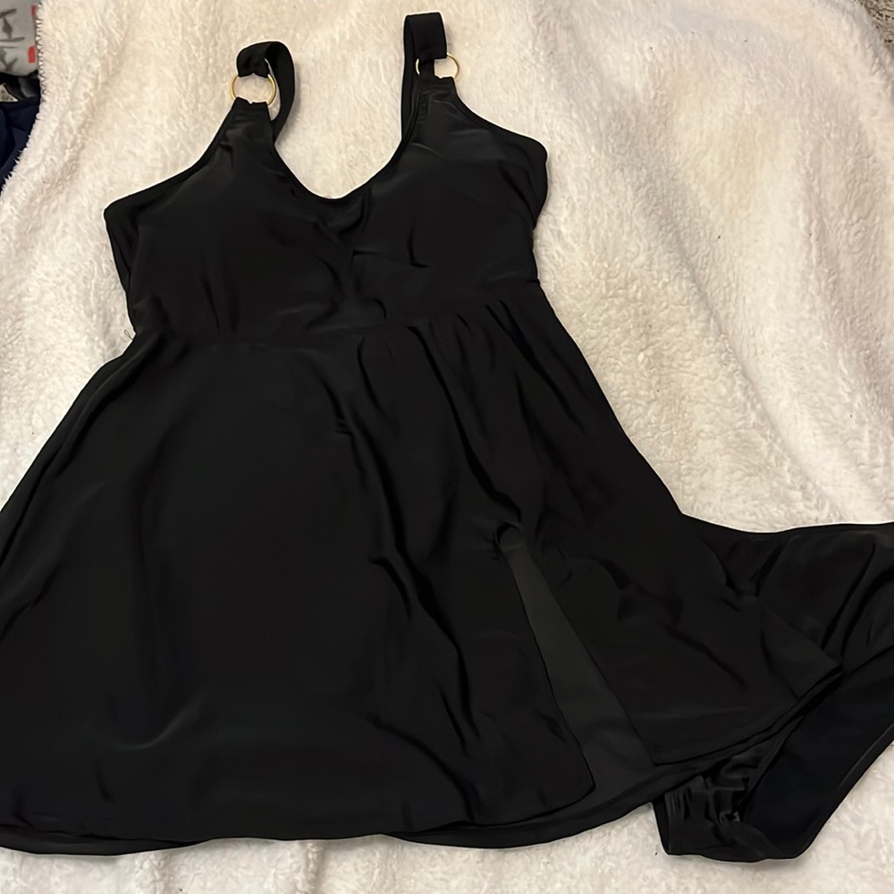 Black tankini swimsuit
